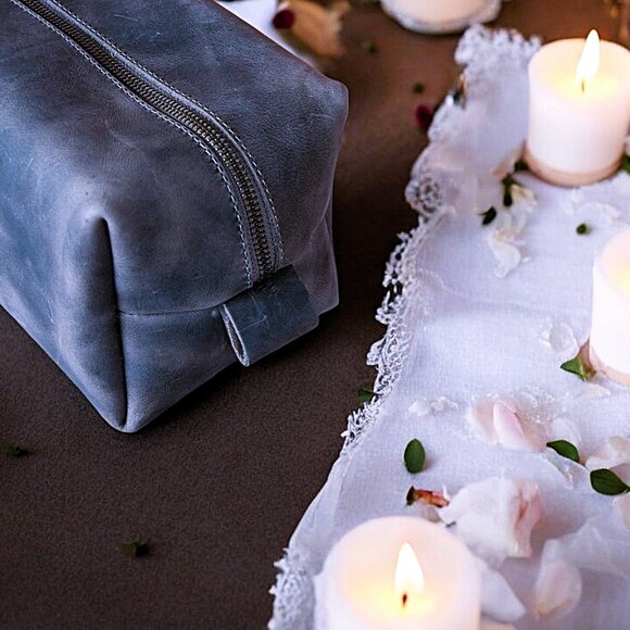 Customizable Genuine Leather Make-Up Bag | Personalized Travel Cosmetic Case - Picture 6 of 6